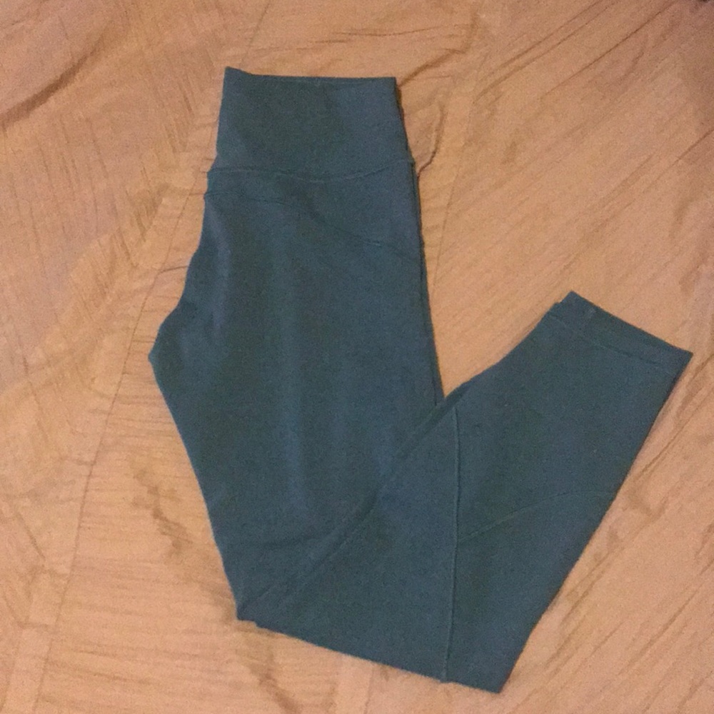 Lululemon In Movement Tight 25” Everlux